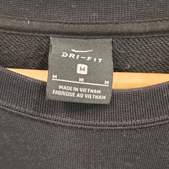 Nike Black Crew Neck Sweatshirt with Sleeve Text - Picture 2 of 7